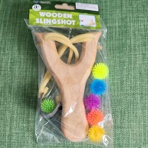 Wooden Slingshot with Colorful Balls